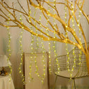 Cortina de Luzes Natalinas com Folhas – Encanto e Magia em Cada Detalhe